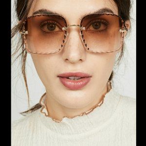 CHLOE ROSIE 59mm Scalloped Square-frame PEACH